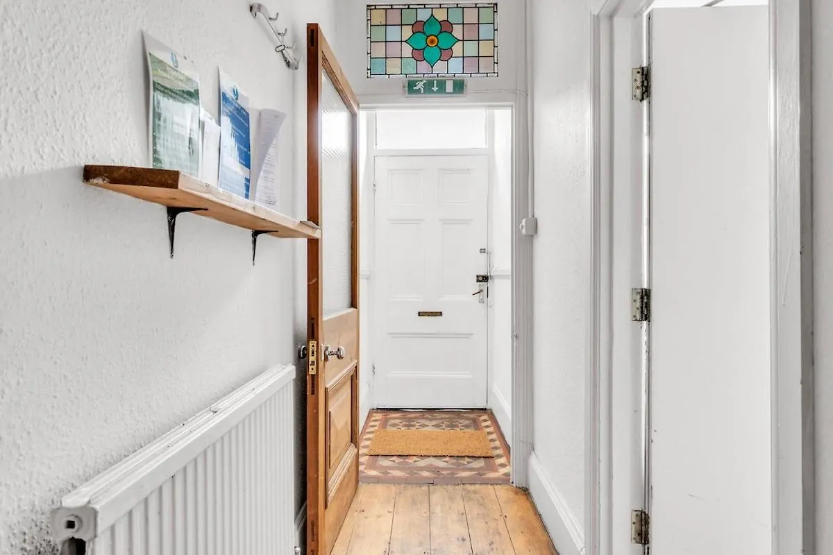 Holiday home 6-Bed Exeter Townhouse Villa