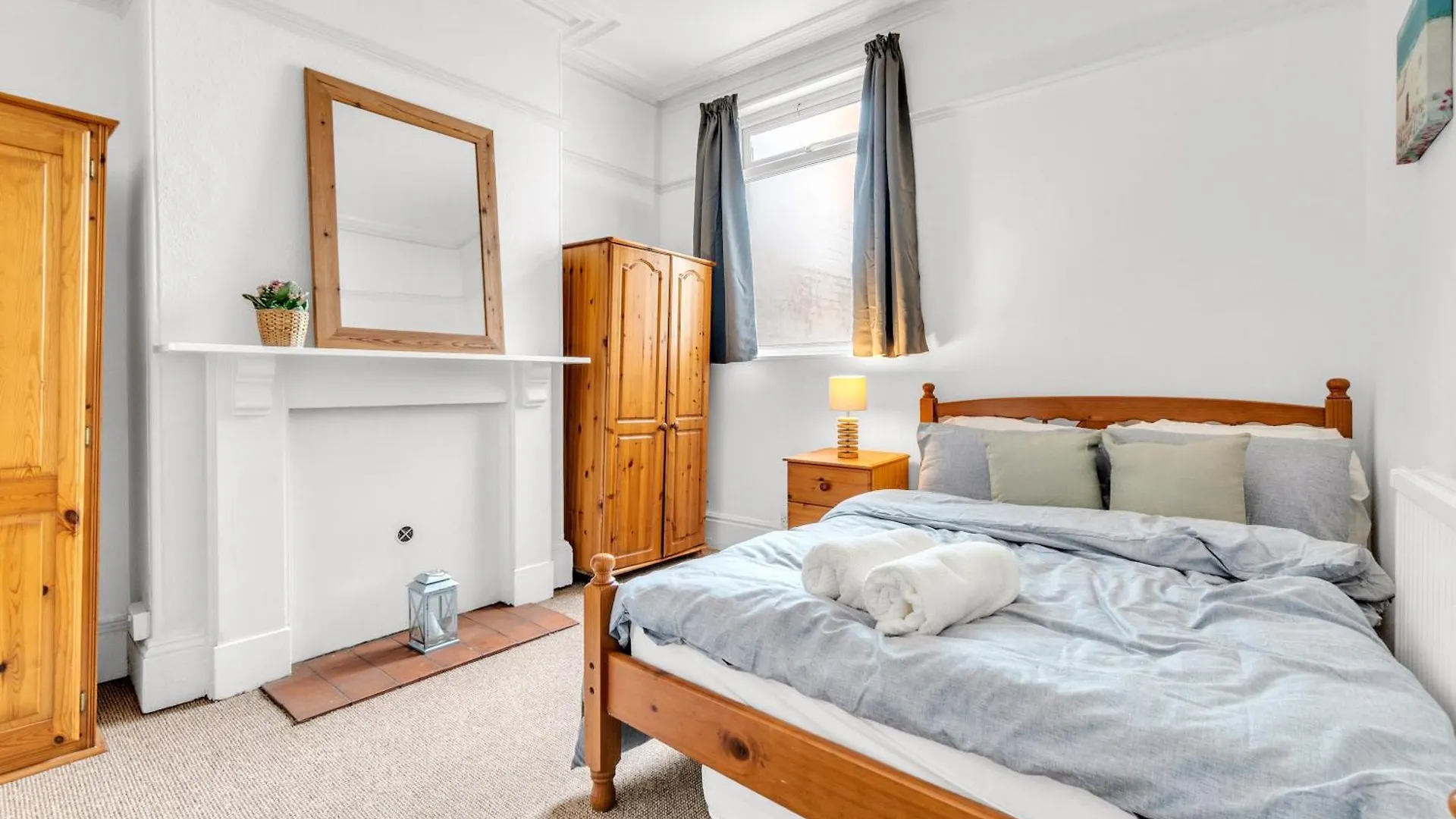 Holiday home 6-Bed Exeter Townhouse Villa United Kingdom